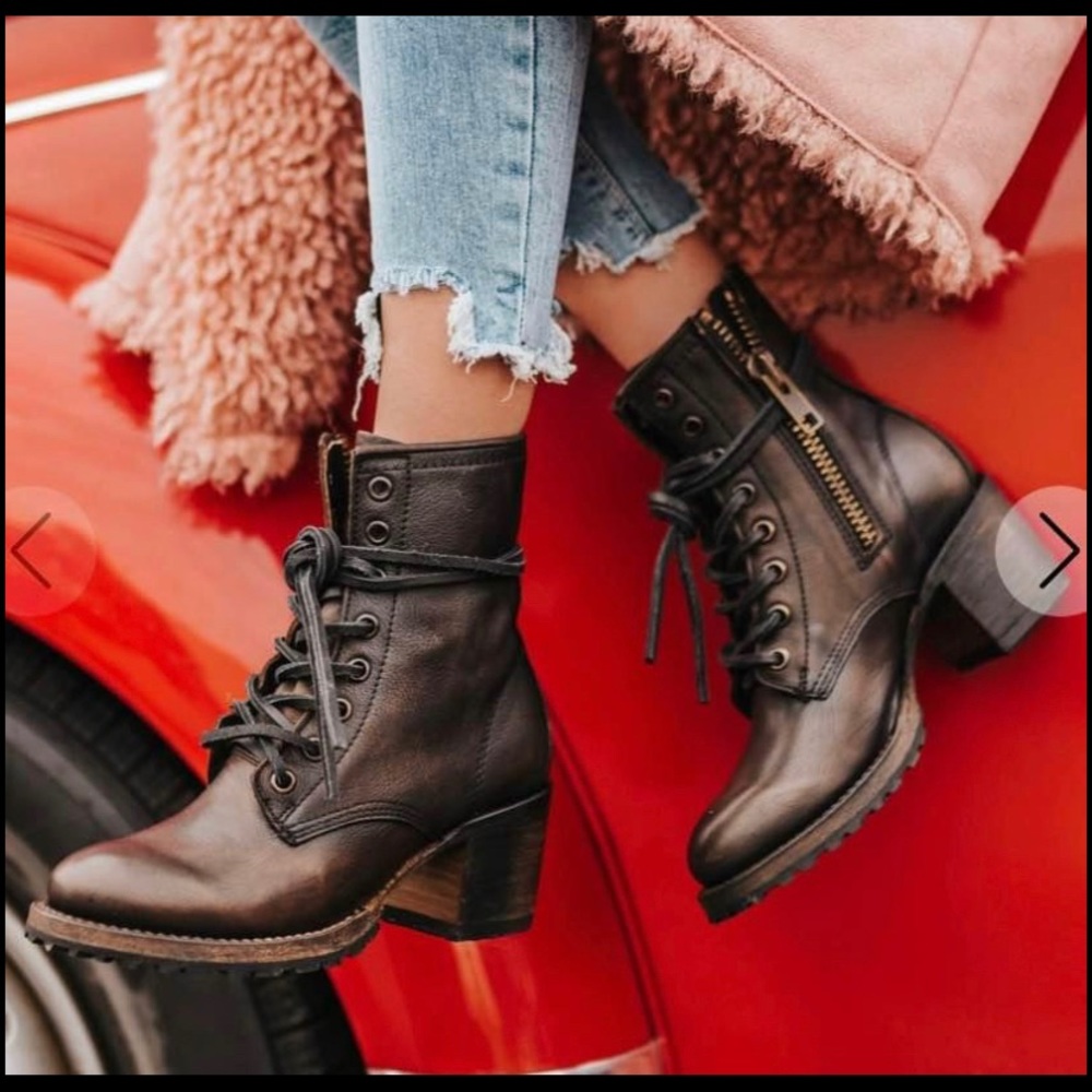 Leather Cavalier Freebird boots